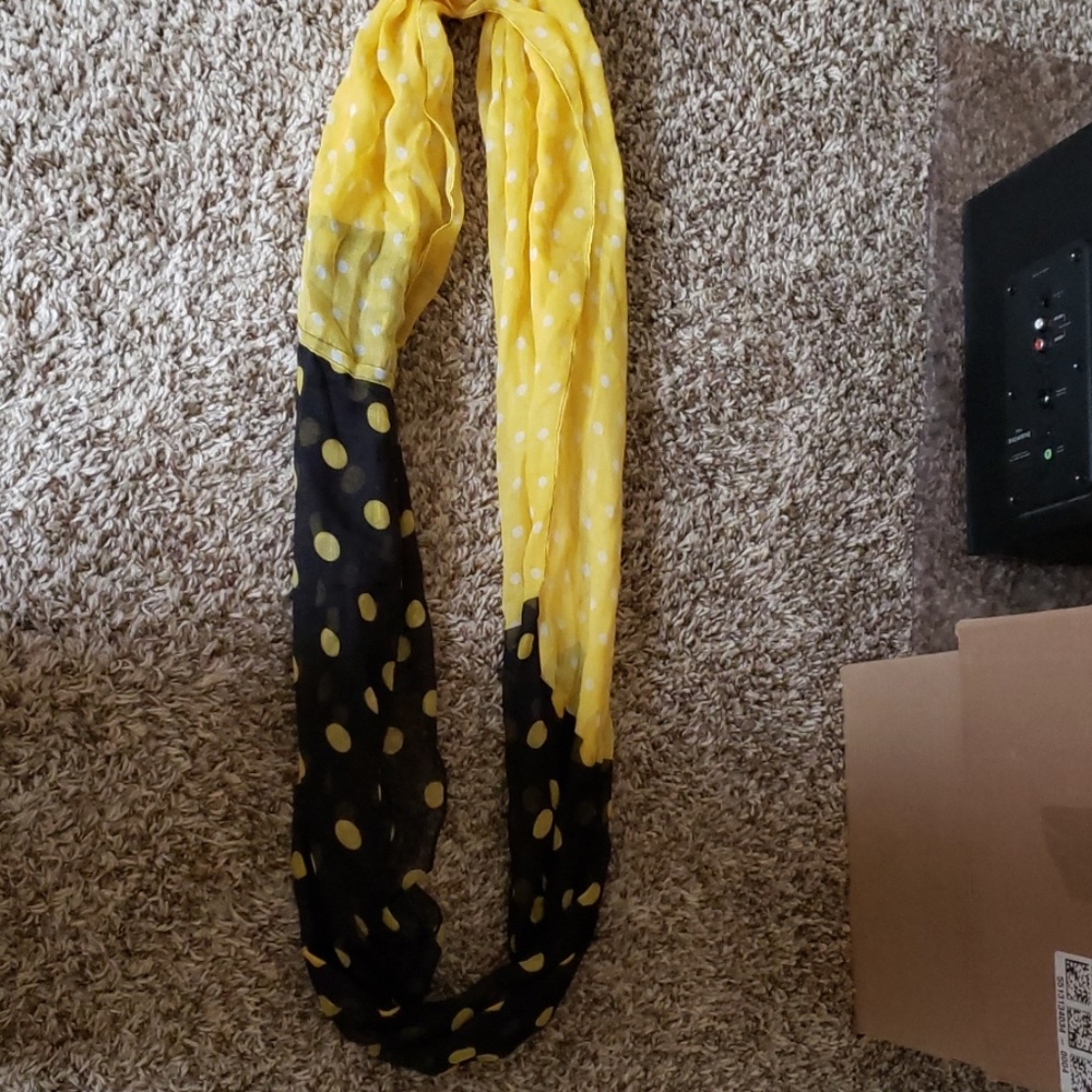 Infinity Scarf - Picture 2 of 2